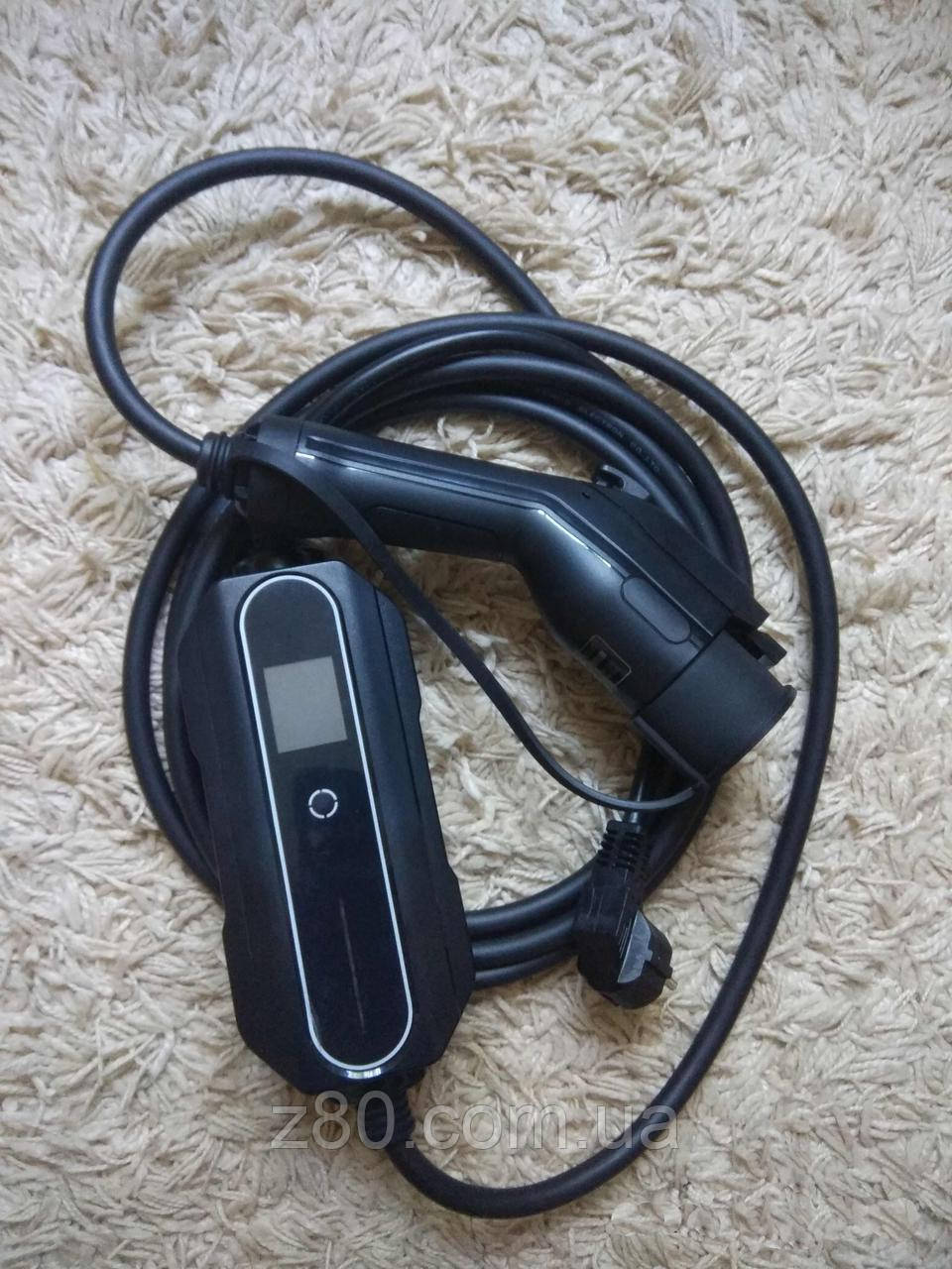 Зарядний пристрій 3,5 кВт 3-16а від 220В з дисплеєм, конектор тип-2, IEC 62196-2 (європейський)