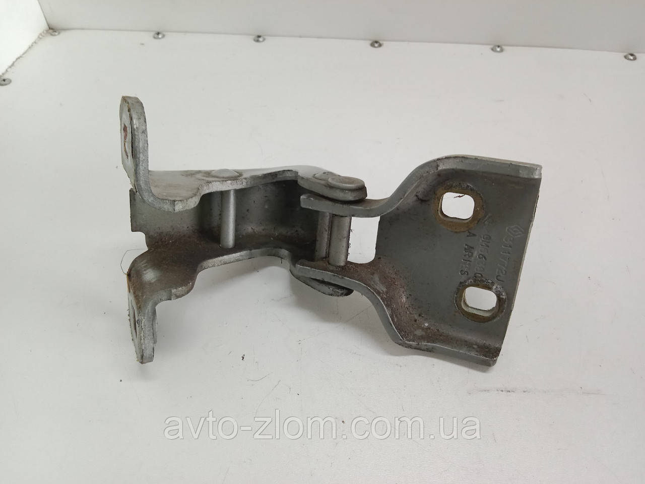 Петля дверей Opel Vivaro, Renault Trafic, 2007 – 2014. Передня ліва. 311772J., фото 1