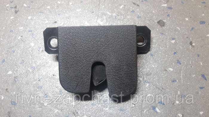 Купить Замок крышки багажника Volkswagen Passat B5 универсал 2000-2005 ...