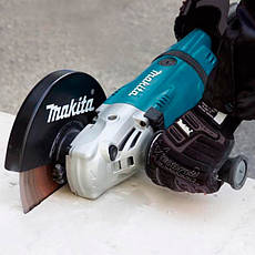 Кутова шліфувальна машина Makita GA7030RF01, фото 5