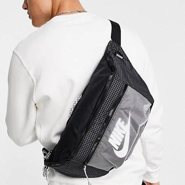 Сумка на пояс-через плечо Nike Tech Hip Pack для зберігання дрібних предметів (CV1411-011)