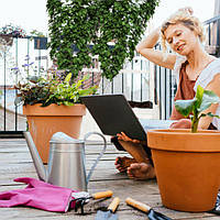 Ящик для кашпо зі шпалерною стінкою в білому кольорі