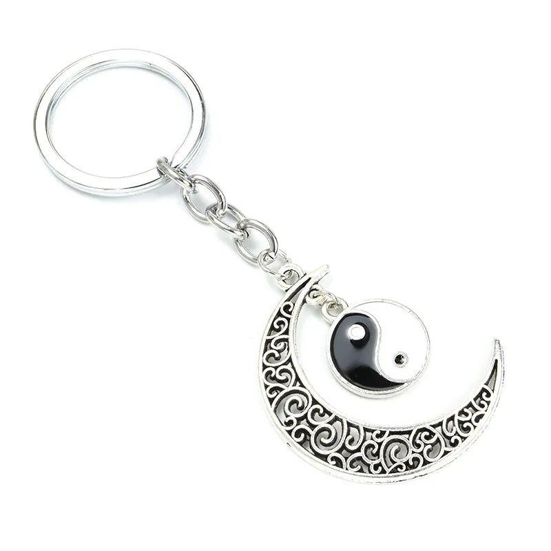 Брелок Місяць та інь-янь чорне і біле з місяцем амулет талісман, фото 1