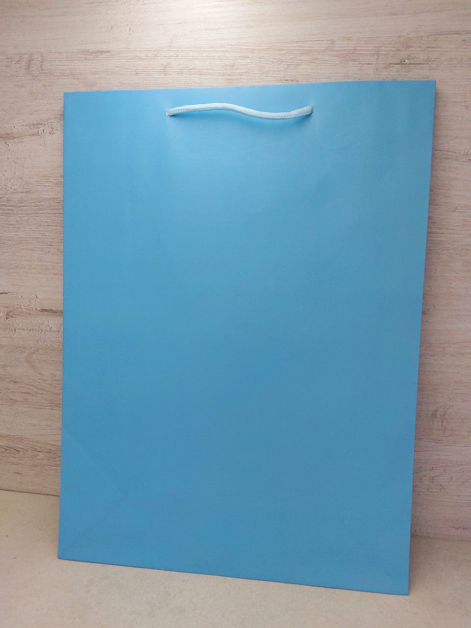 Пакет подарунковий крафт блакитний 31×42 см, фото 1