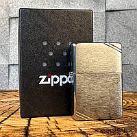 Зажигалка бензиновая Zippo Brushed Chrome с подарочной коробкой