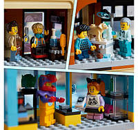 Конструктор LEGO City Центр міста (60380), фото 4