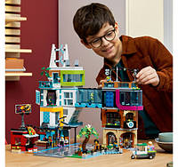 Конструктор LEGO City Центр міста (60380), фото 6