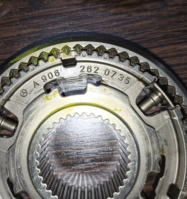 Муфта ступічка сінхронізатори вінець 3, 4 третьої б.у КПП