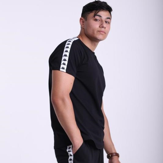 Мужская спортивная футболка Kappa с лампасами черная Каппа - фото 2 - id-p1922298820