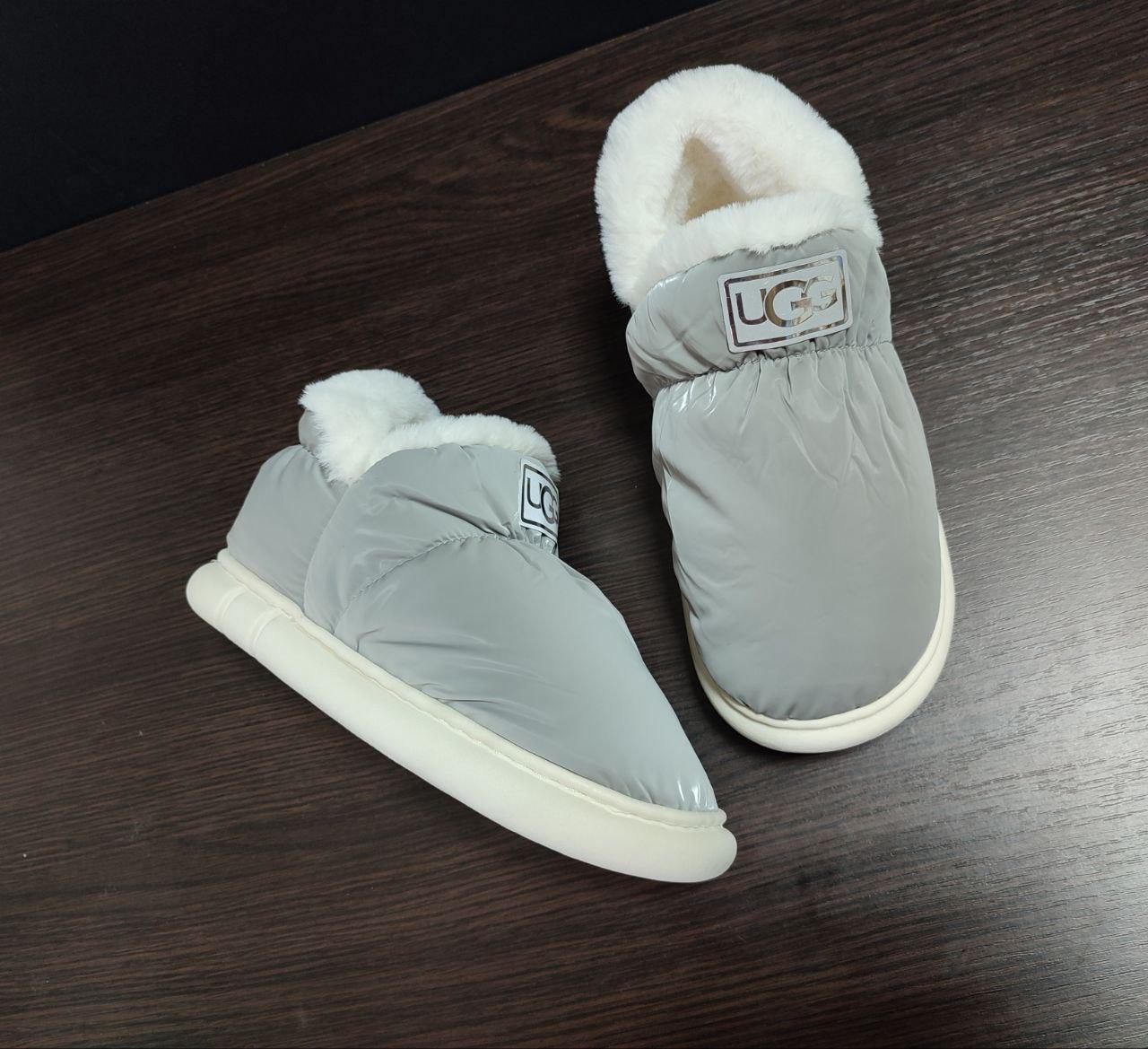 Дутики UGG GREY СІРНІ високі з Опушкою на білій підошві жіночі без застібки непромокальні зимові