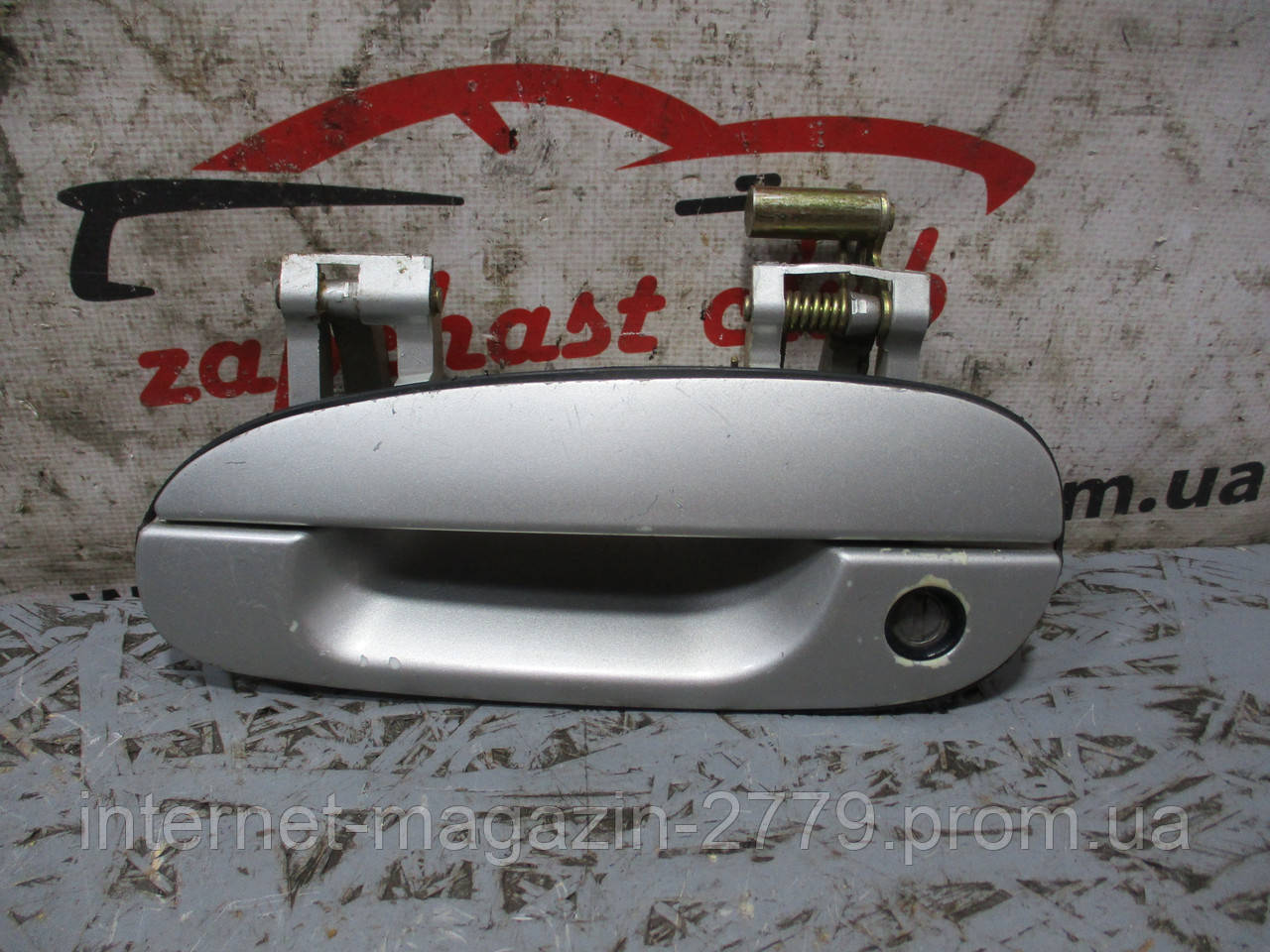 Ручка дверей передня ліва, зовнішня MB842813 9997797 Galant 93-96 r. 5k Mitsubishi, фото 1