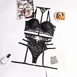 Чорний жіночий комплект білизни з мережива з поясом та гартерами, фото 2