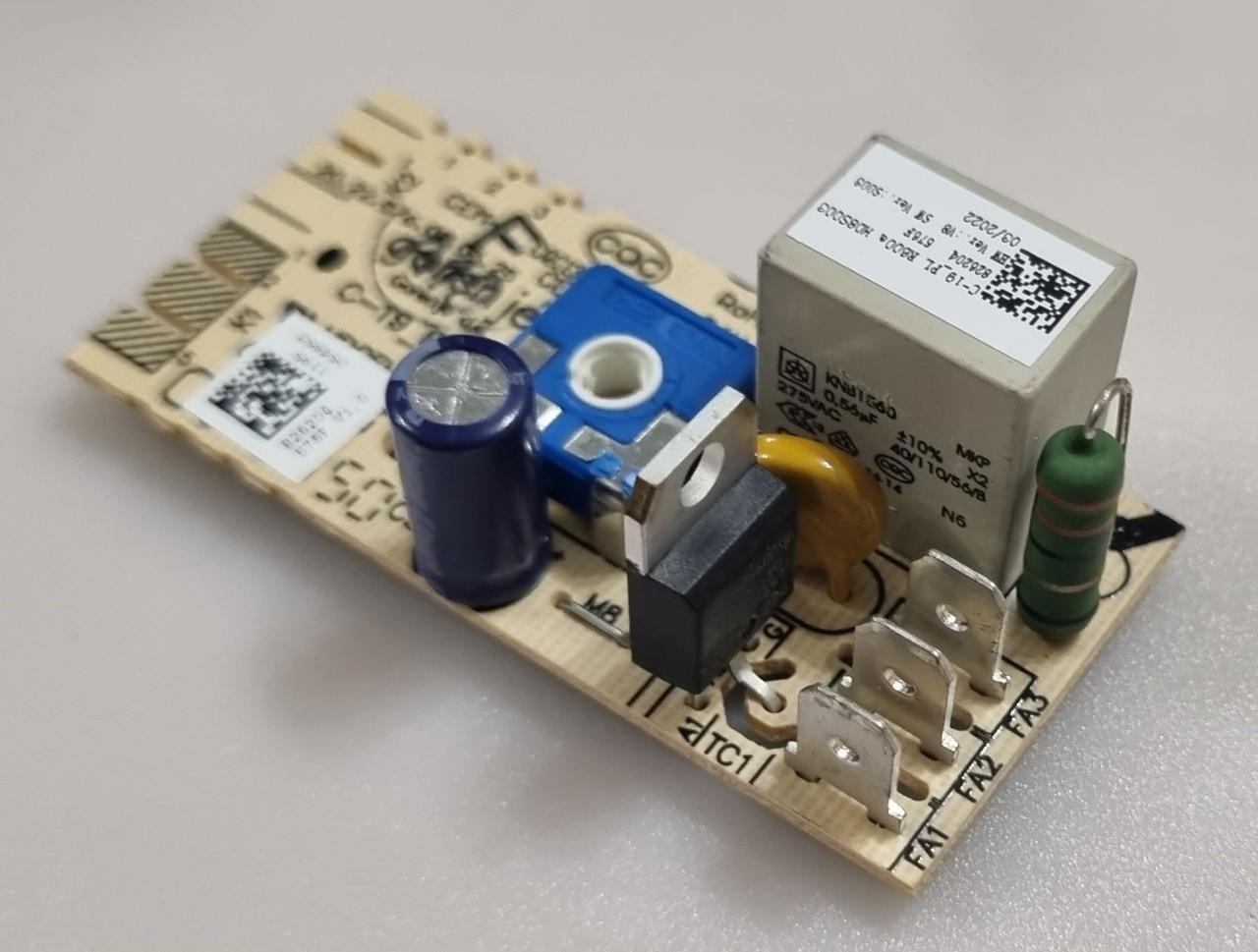 Модуль (плата) керування для холодильника Gorenje 826204, фото 1