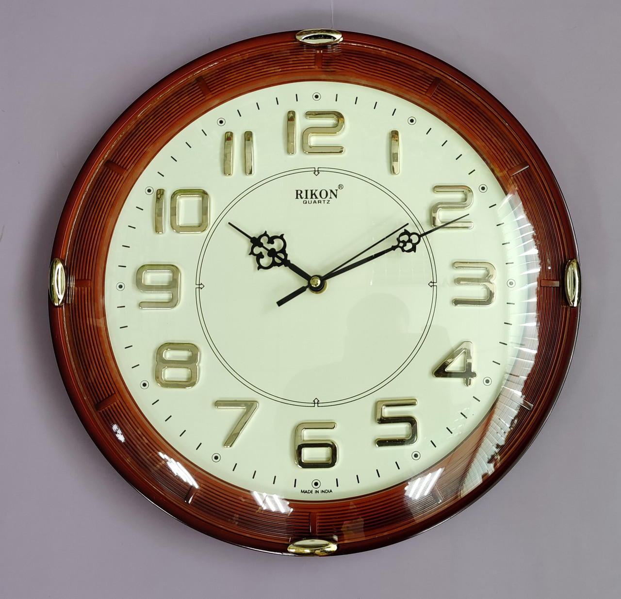 Пластиковий настінний годиник Rikon 32*32см (1xAA) 11951