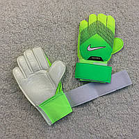 Вратарские перчатки Nike салатовые