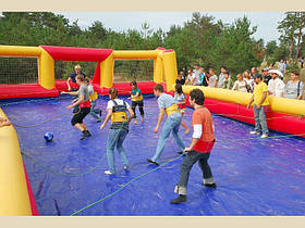 Атракціон "Веселий футбол".