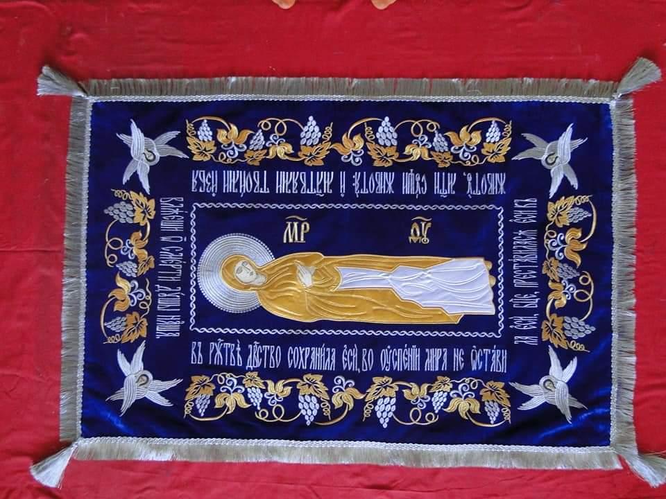 Вишивана Плащаниця з Образом Успіння Пресвятої Богородиці 120*80см