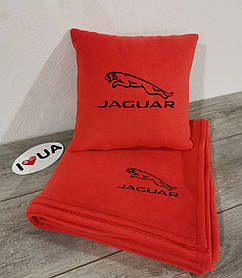 Автомобільний плед і подушка з вишивкою логотипа  "JAGUAR" колір червоний