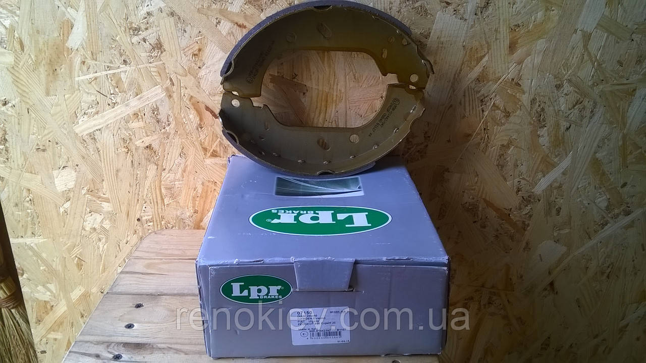 Гальмівні колодки задні барабанні Citroen Jumpy Peugeot Expert 806 Fiat Scudo