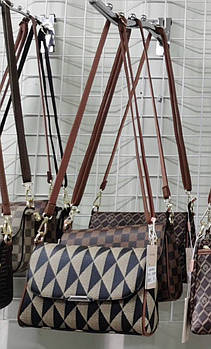 Сумочка жіноча прямокутна з клапаном та довгим ремінцем у різних кольорах Liza