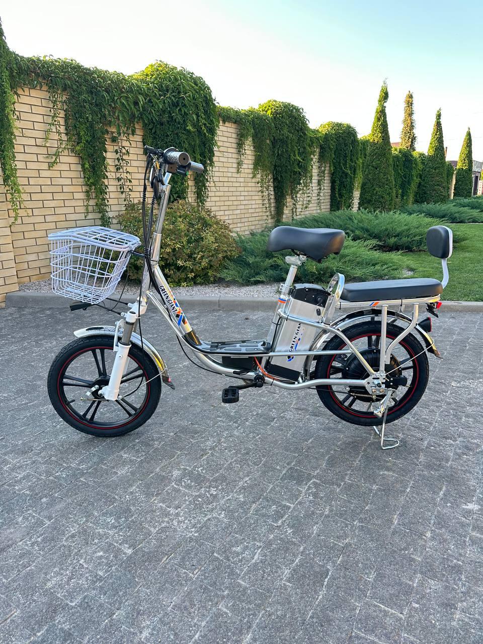 Електровелосипед GREEN GIANT U18 Eco 600W 15Ah