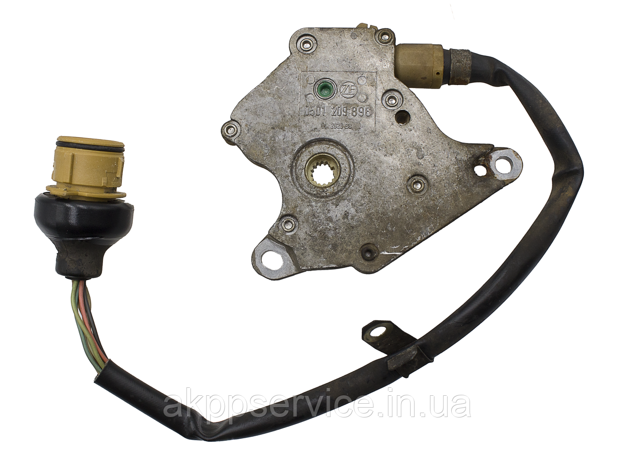 Датчик положення селектора з круглим роз'ємом АКПП ZF 5HP19FLA 0501209896 (Б.У.)