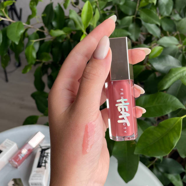 Блеск-плампер для губ Fenty Beauty Gloss Bomb Heat (Fussy Heat)