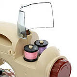 Дитяча іграшкова швейна машинка Маленький модельєр підсвітка, пульт керування, захист рук 27 см (6706А), фото 3