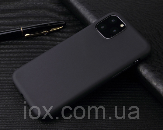 Силіконовий чорний чохол Soft Touch для iphone 11pro в упаковці