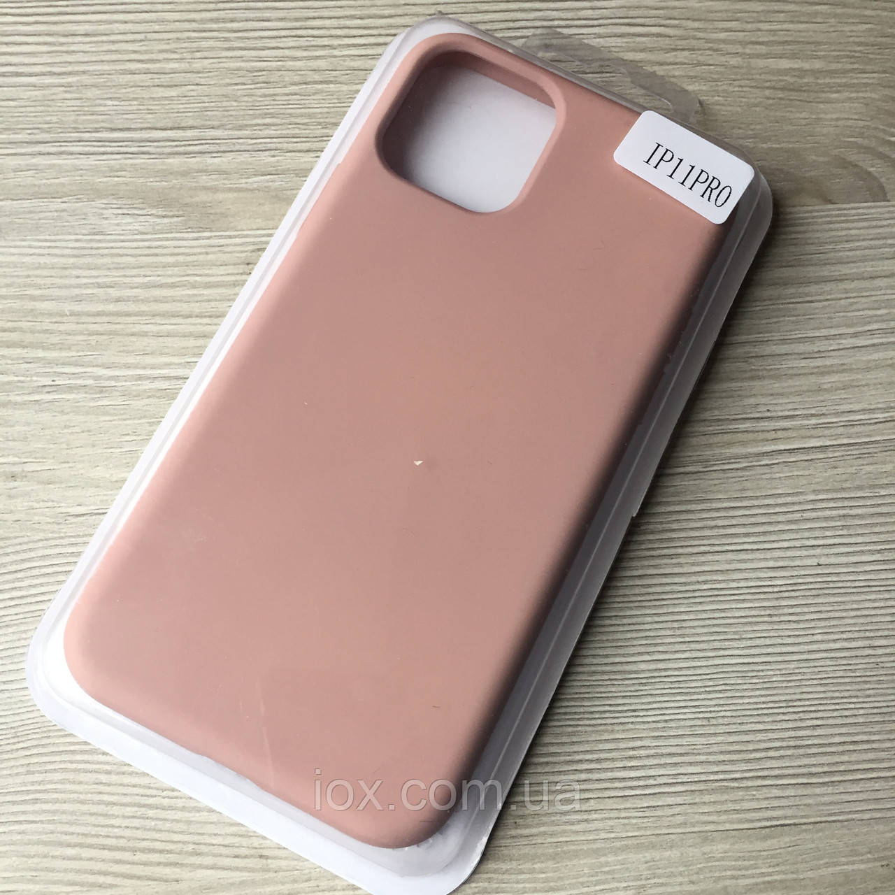 Силіконовий пудровий чохол Soft Touch для iphone 11pro в упаковці
