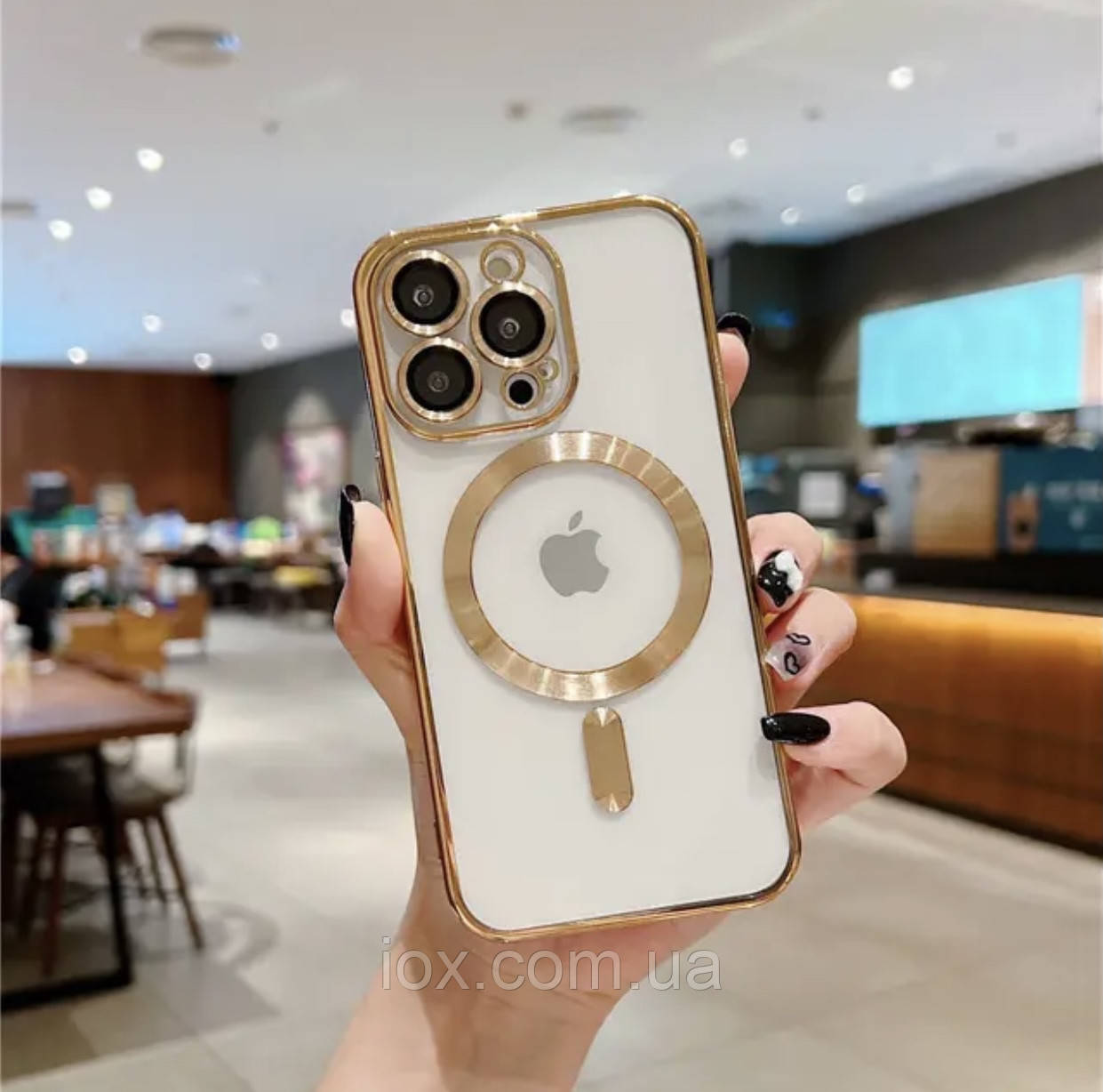 Прозоро-золотий чохол для Iphone 13 Pro  і захитом на камеру