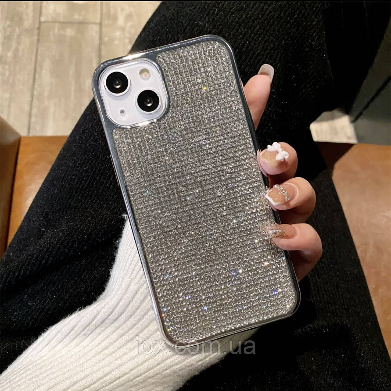 Срібний силіконовий чохол для Iphone 13 з камінням Сваровскі