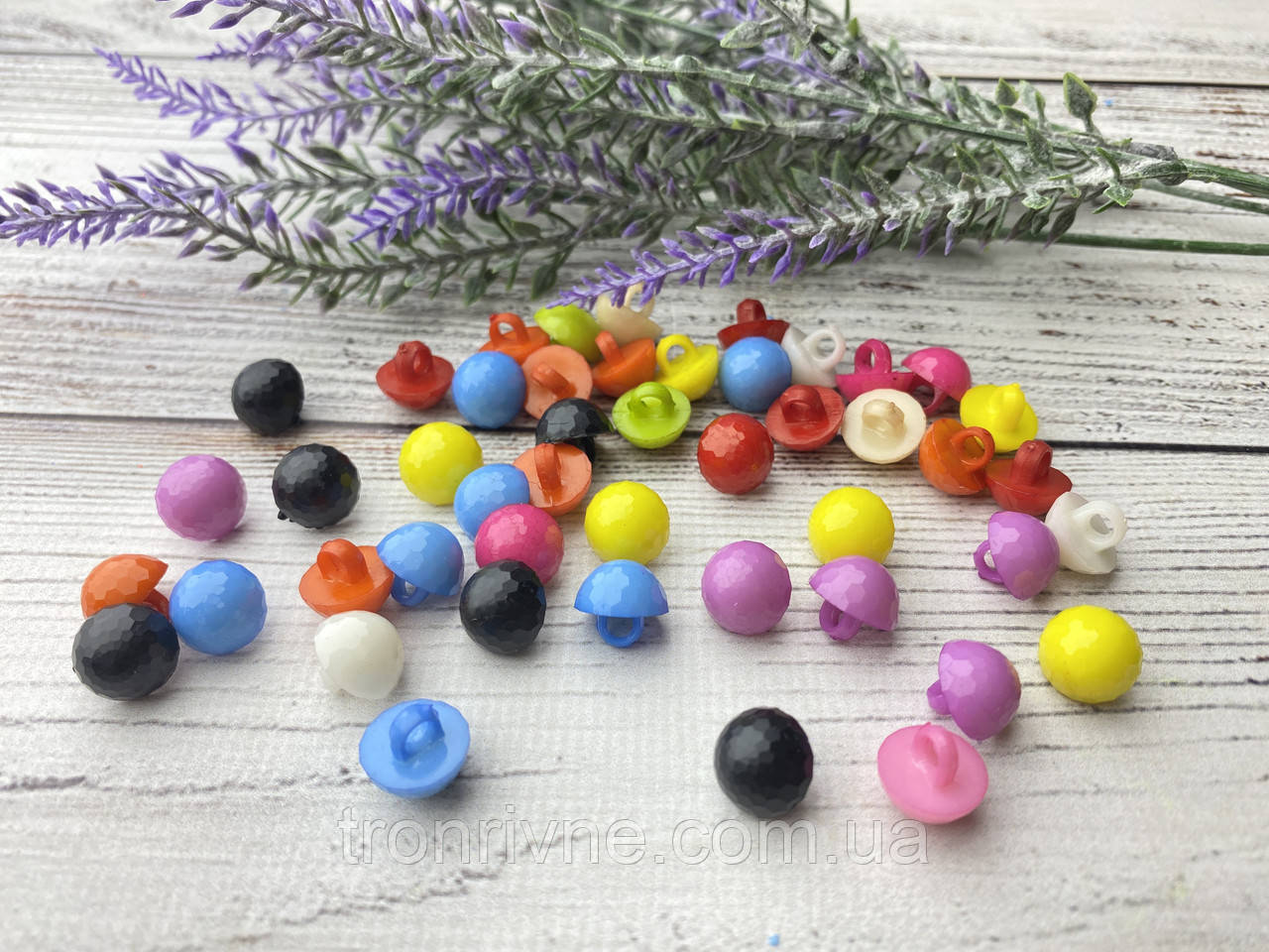 Ґудзик пластиковий, гранований 10 мм (1 шт.). Колір мікс, фото 1