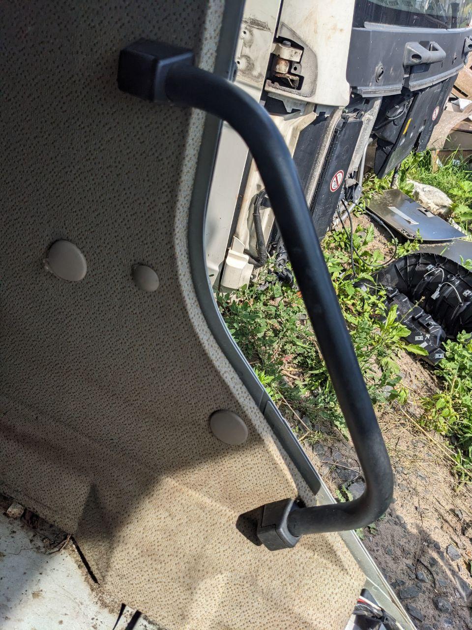 Ручка в кабіні задня L б/в DAF CF 85 (1352659) оригінал