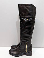 STTOPA демі. Висота 47 см. Розмір 38-25,5 см. Чоботи великих розмірів шкіряні. Підбори 4,5 см. 266-3641-45 Чорні