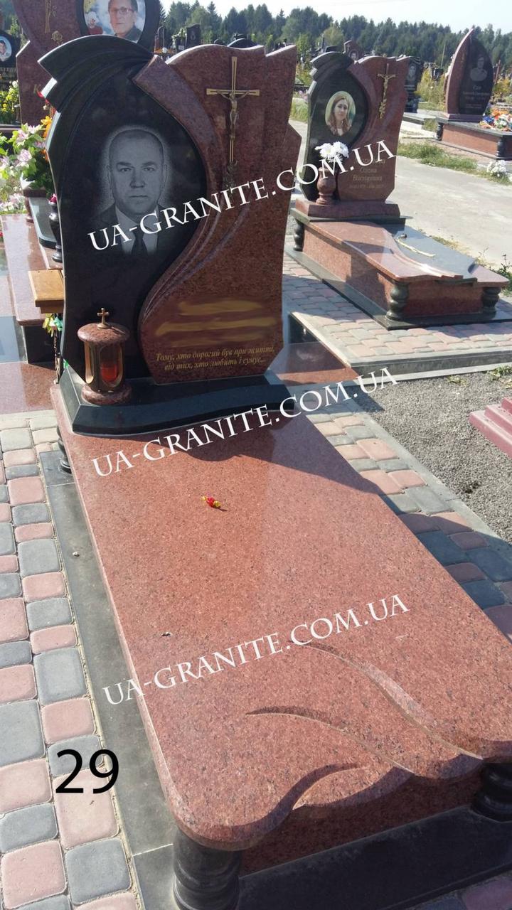 Елітний пам'ятник комплекс з червоного та чорного граніту 1000*2000