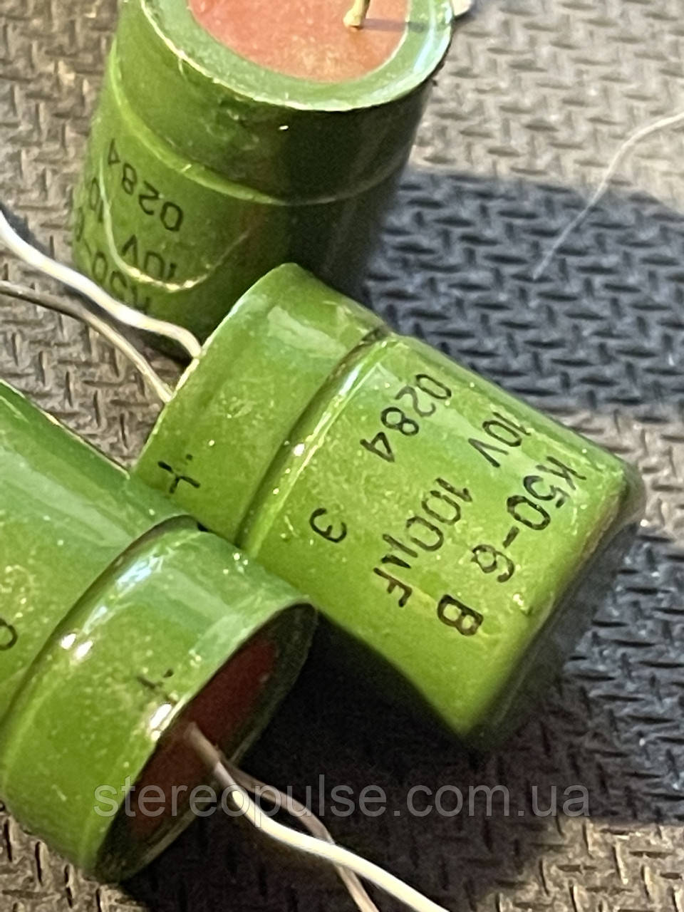 Конденсатор К50 - 6В 100мкФ - 10В, фото 1