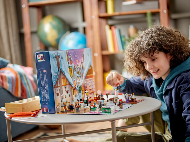 Адвент календар LEGO Harry Potter 76418 Новорічний конструктор Лего Гаррі Поттер 2024