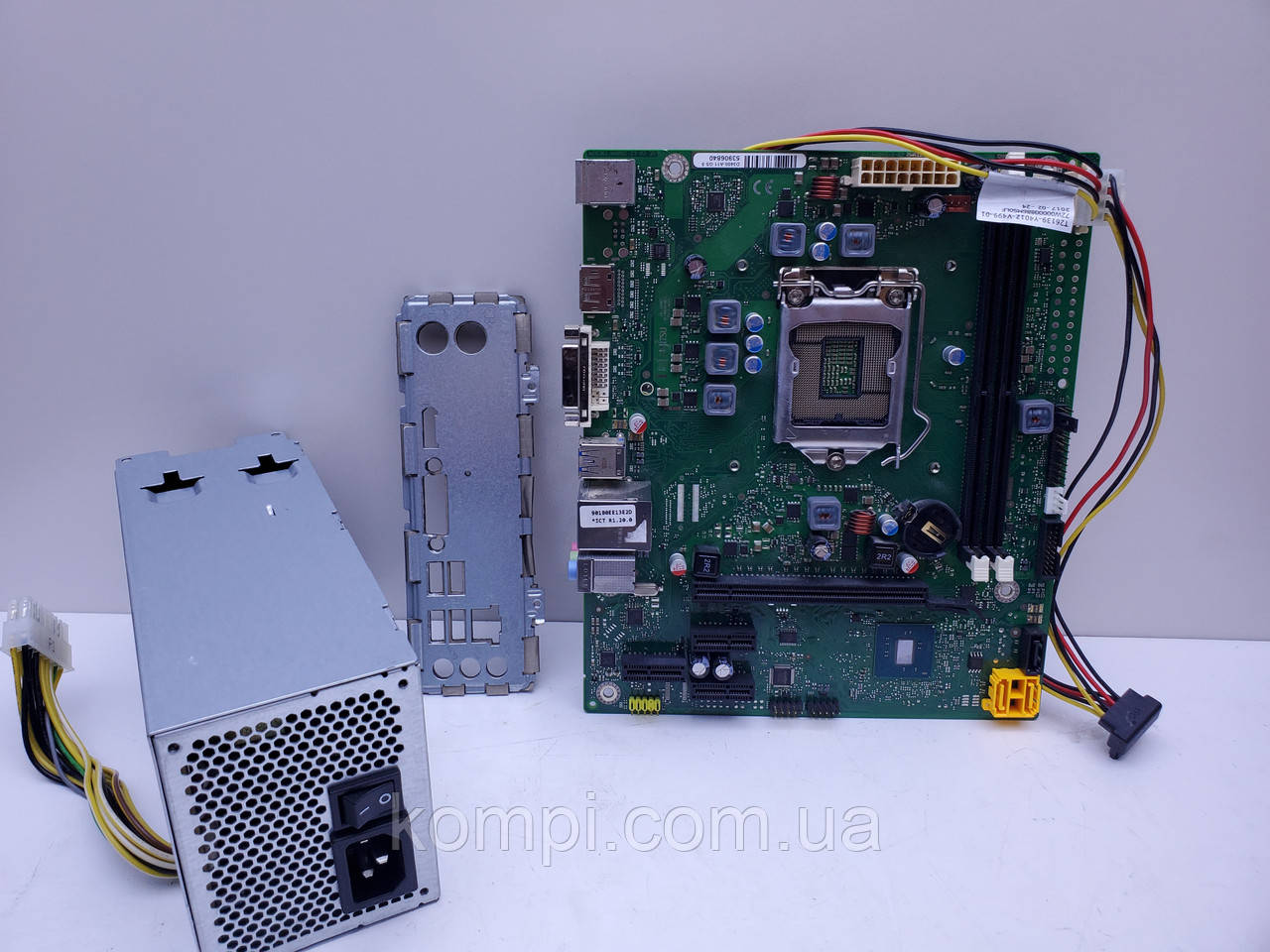 Материнська плата s1151 Fujitsu D3400-A11 (DDR4,+БП 350W,б/у)