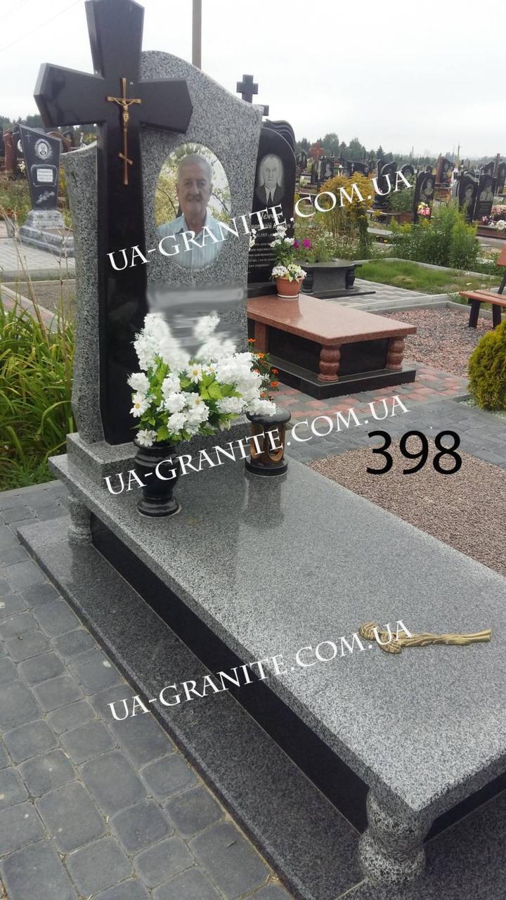 Пам'ятники хрест із червоного граніту 1000*2000