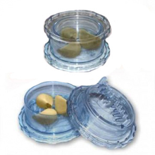 Роздрібнювач часнику та горіхів пластиковий 123