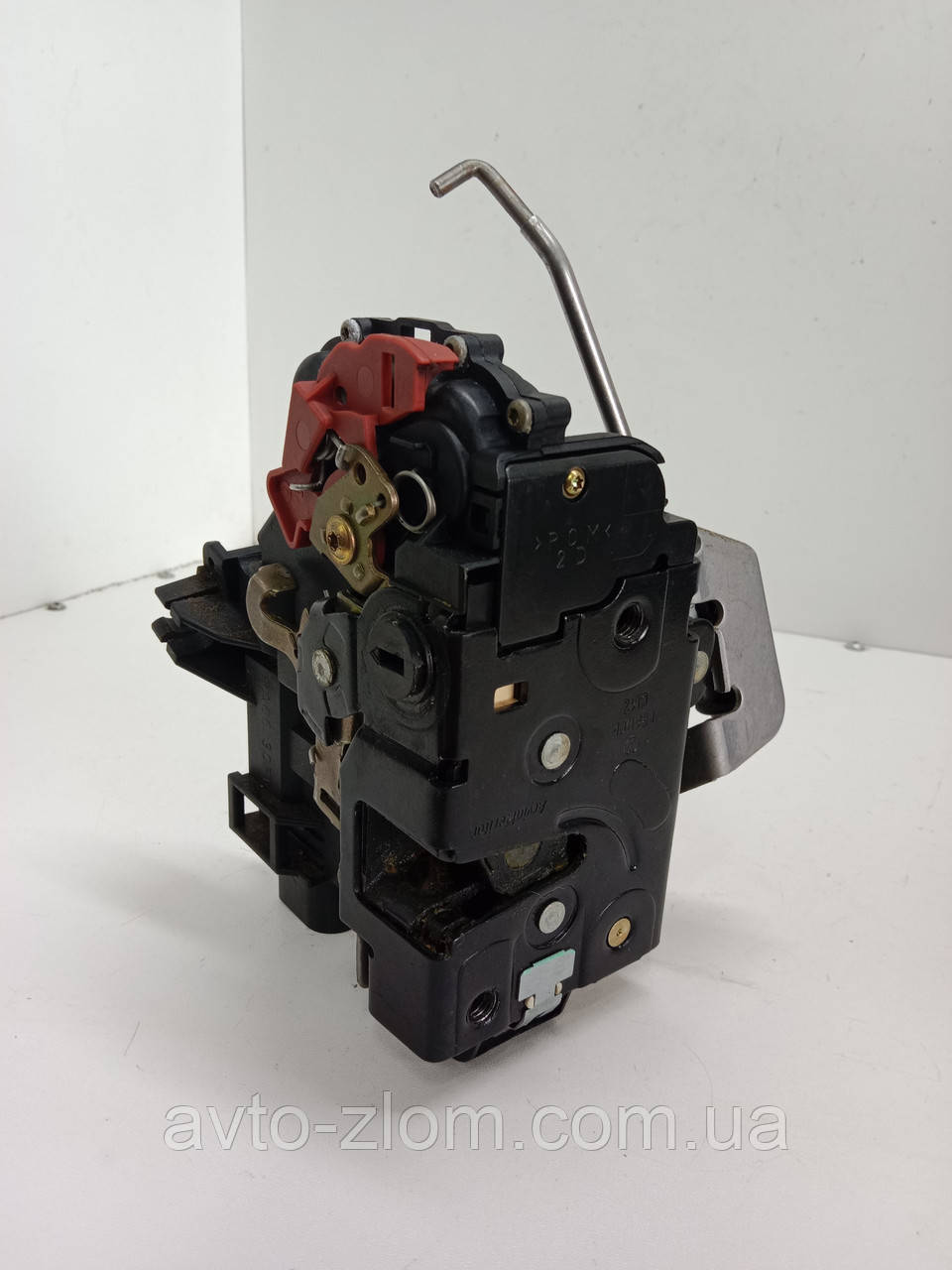 Замок дверей Audi A4 B6, Ауді А4 Б6. Задній правий. 8E0839016C., фото 1