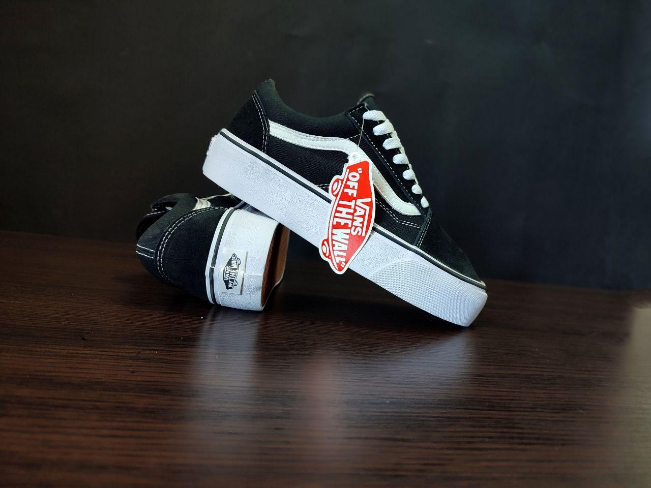 Кеды Vans Old Skool Platform черно белые на высокой подошве - фото 7 - id-p1358990293