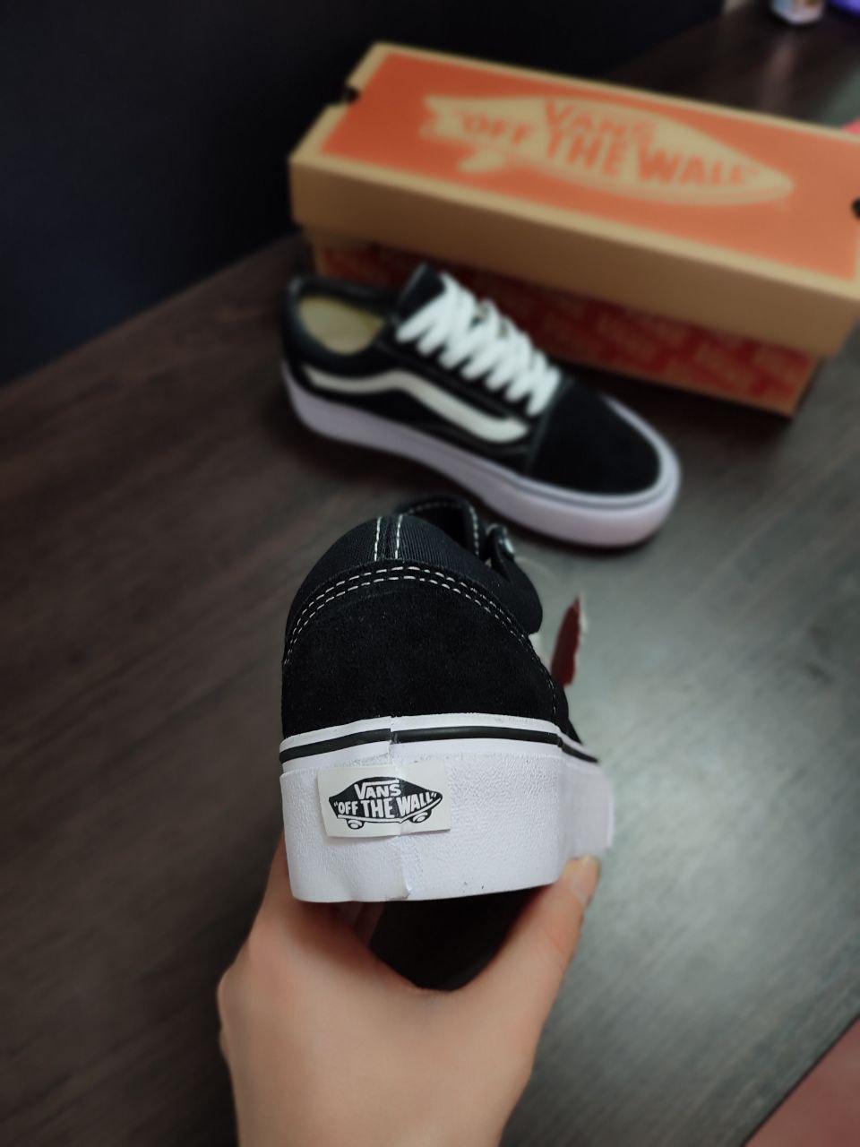 Кеды Vans Old Skool Platform черно белые на высокой подошве - фото 6 - id-p1358990293