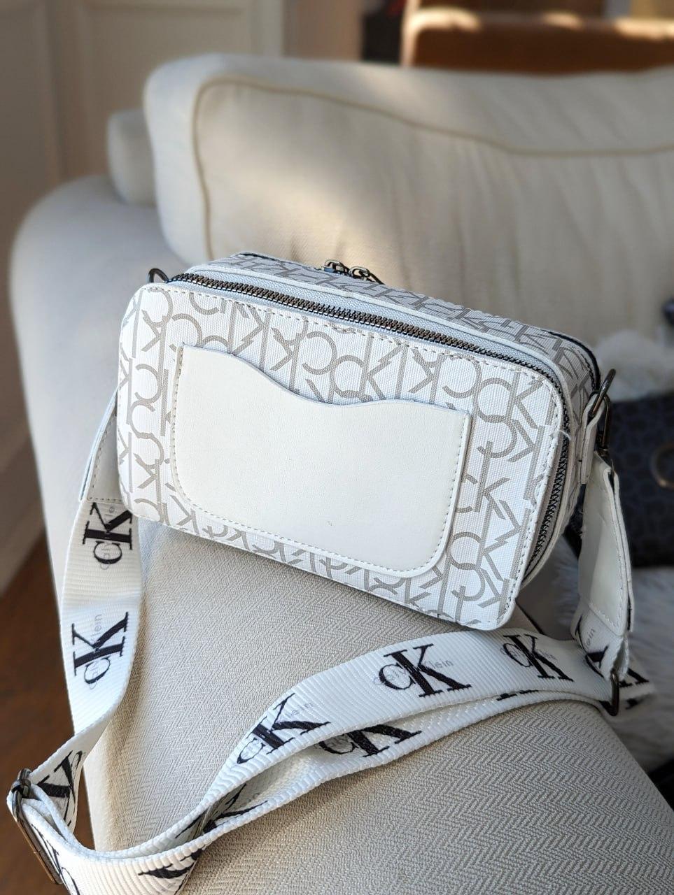 Купить Женская сумка кросс-боди Calvin Klein Кельвин Кляйн белая хром ...