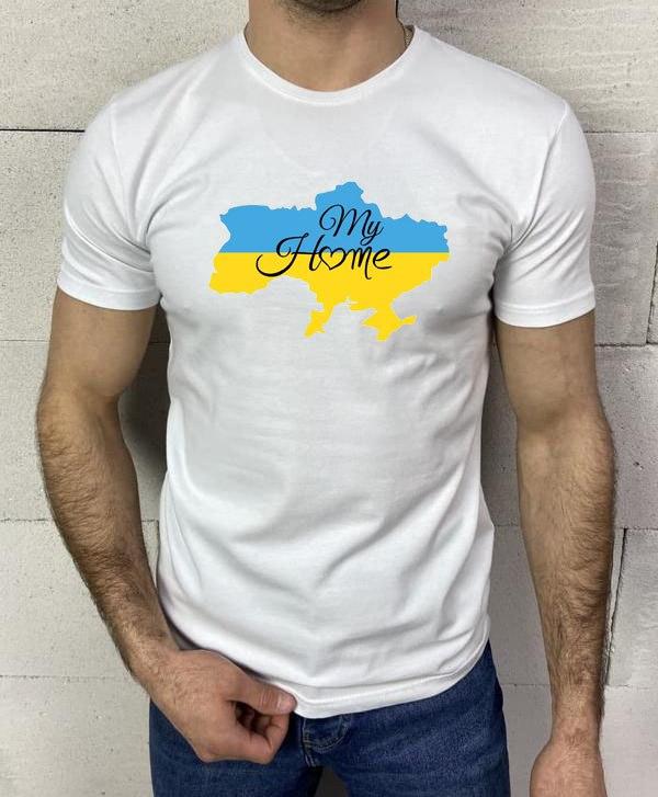 Трендова чоловіча футболка з принтом