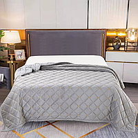 Велюрове стьобане покривало з прошарком синтепону 220х240