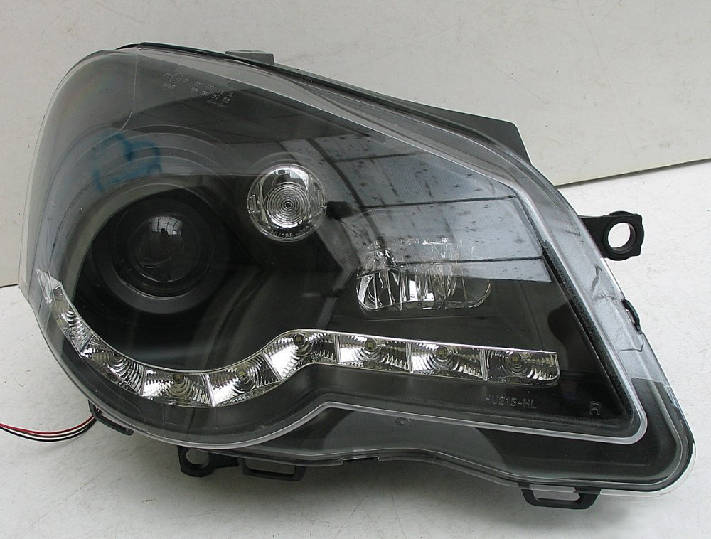 Передні альтернативна тюнінг оптика фари передні LED на Volkswagen Polo Mk4 9N 05-09 Фольксваген Поло