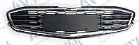 Решётка переднего бампера Chevrolet Malibu 16-19 средняя с хром. молдингами Автомобильные решетки на бамперы