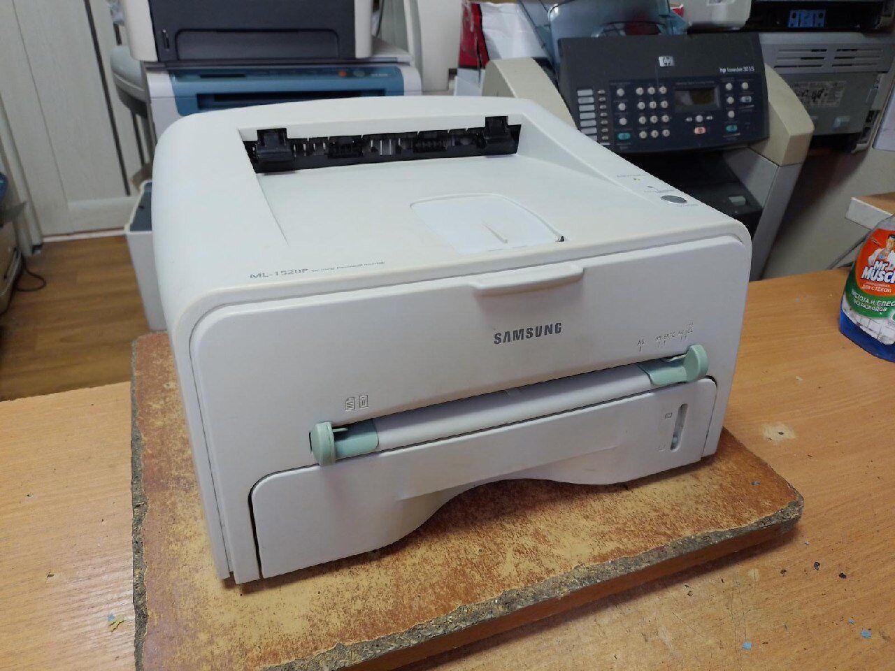 Принтер Samsung ML-1520P/Лазерная Монохромная Печать/ 600 X 600.
